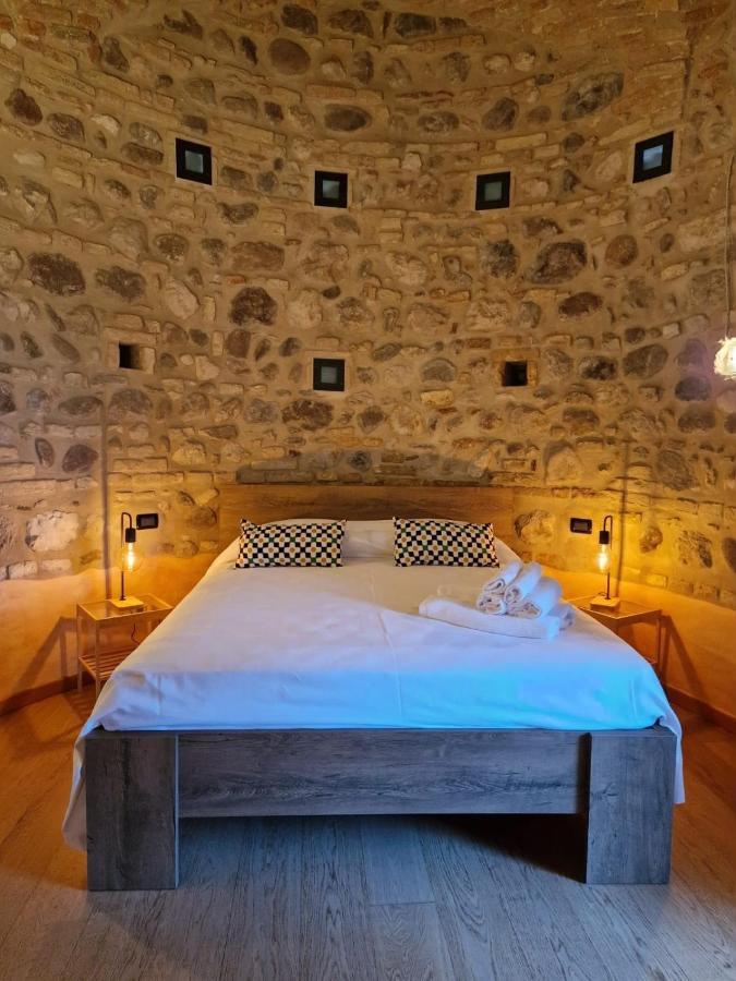 Thomas' Castle Apartment Pozzolengo Bagian luar foto